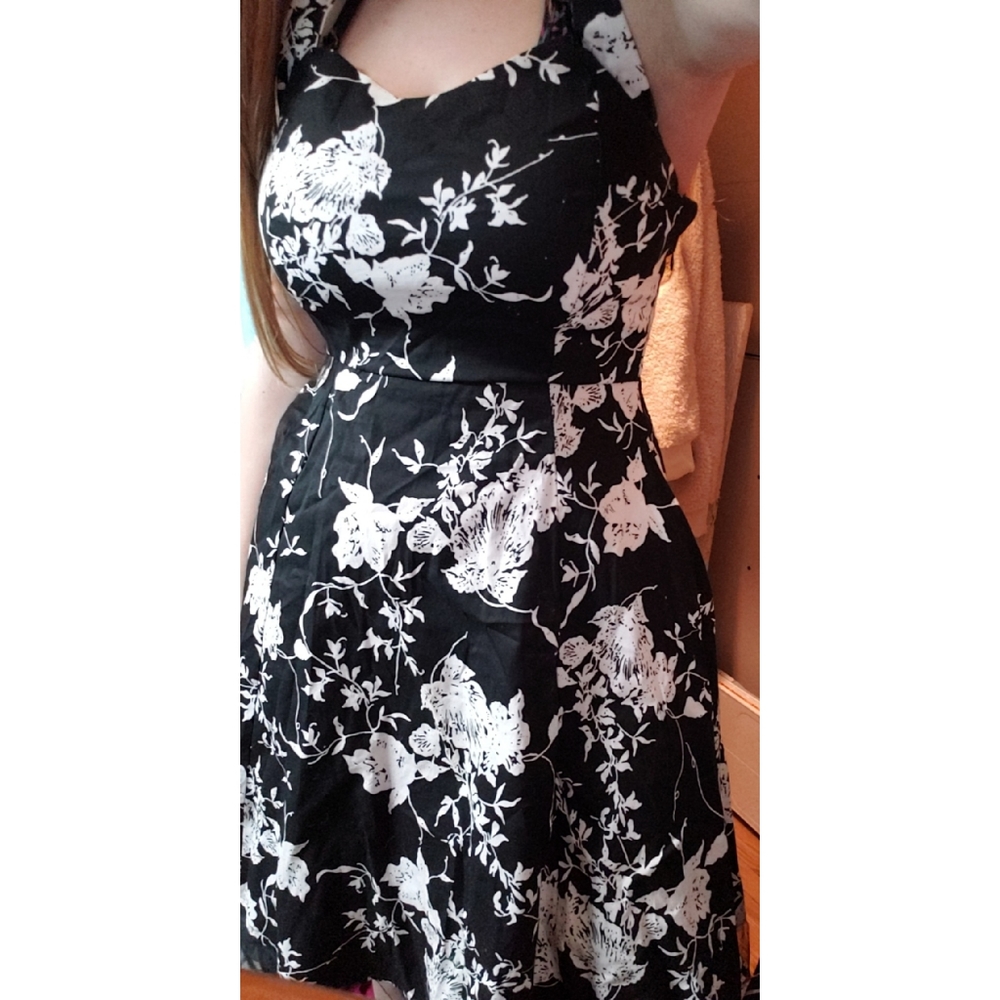Oten Black Floral Dress